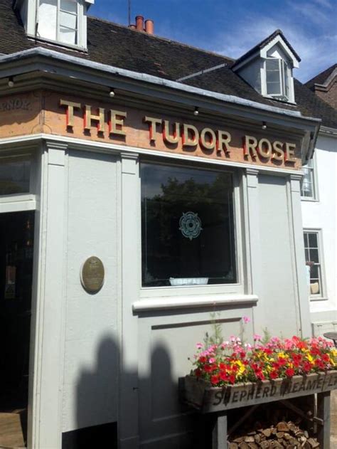 the tudor rose rochester